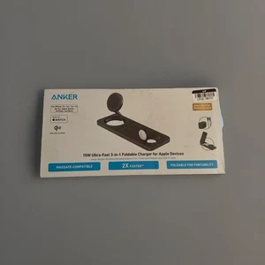 Anker MagGo Wireless 15W 3-in-1 Wireless Charging Station with charger and USB-C - Picture 1 of 6