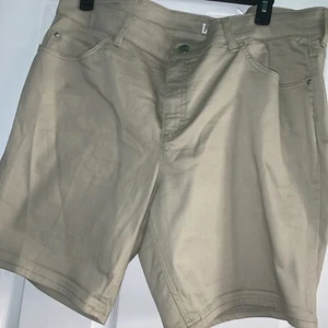 Lee Bermuda Mid Rise Khaki Denim Shorts Regular Fit Sz 22 - Picture 1 of 12