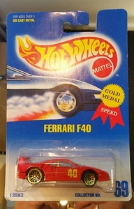 VARIATION Hot Wheels #69 Ferrari F40 Red with Gold Ultra Hots Blue Card 1992 - Picture 1 of 1