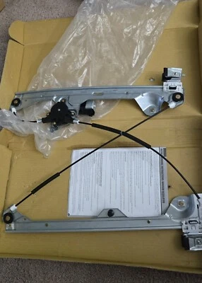 Rear Passenger Window Regulator & Motor for 2007-2014 Cadillac/Chevy/GMC - Image 1 of 4