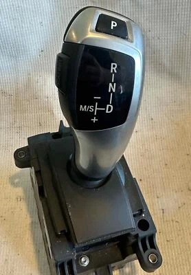 BMW 550i GT 2010-11 palanca de cambios de piso usada OEM Foto 1 de 4