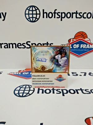 2022 BOWMAN TRANSCENDENT COLLECTION CRISTIAN SANTANA AUTO 8/20 GOLD FRAME - Image 1 of 3