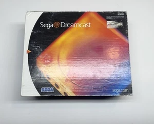 Dreamcast Sega HKT-3020 Launch Console Video Game System with Box and paperwork - Picture 1 of 6