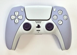 Controller Dualsense PS5 personalizzato - Soft Touch lilla e bianco *NUOVO* - Foto 1 di 3