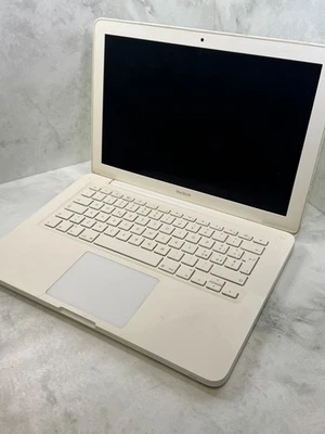 Apple MacBook Bianco A1342 (2009) Non Testato - Ricambi o Restauro - Immagine 1 di 4