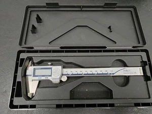Mitutoyo 500-752-20 Coolant Proof Digital Caliper CD-P6"S w/Case - Picture 1 of 5