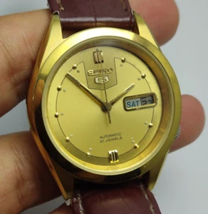 Seiko 5 Japan 7019-8180 Automatic Movement 21 Jewels Day/Date Men's Wrist Watch - Picture 1 of 15