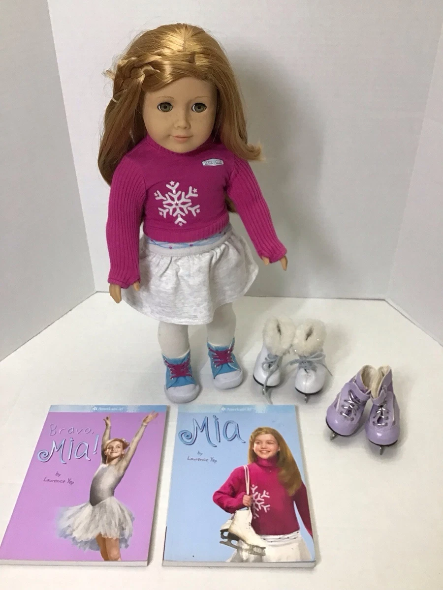 American Girl Mia's シルバースケートドレス[並行輸入品] American Girl Mia\u0027s シルバースケートドレス[並行輸入品]