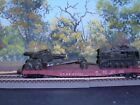 ATHEARN"?" HO SCALE AT&SF FLAT CAR WITH PERSONNEL CARRIER & FIELD ARTILLERY