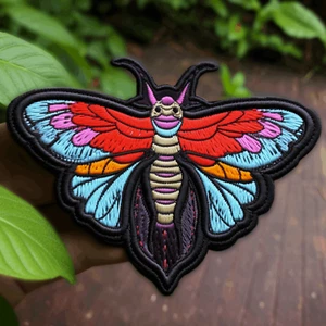 Moth Patch Iron-On for Applique, Animals & Insect Badge, Butterfly, Nature - Picture 1 of 12