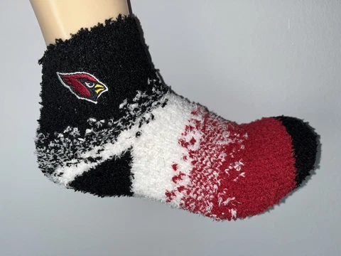 ARIZONA CARDINALS NFL FOOTBALL LOGO WOMENS CONFETTI SOFT ANKLE FUZZY SOCKS Q Cover