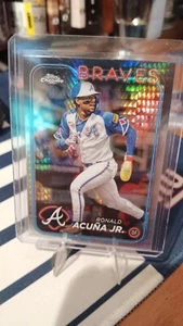 2024 Topps Chrome - Prism Refractor #250 Ronald Acuña Jr. - Picture 1 of 2