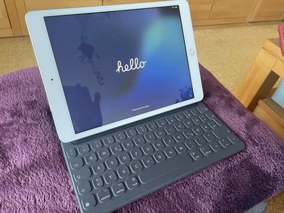 Apple iPad 7. Generation mit Extras  - Bild 1 von 4