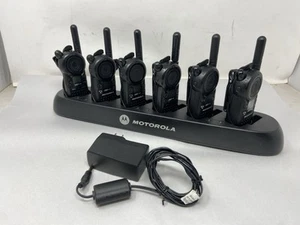 Walkie Talkies 6 Motorola Two-Way Radios With Batteries, Belt Clips, & 6 Charger - Picture 1 of 4