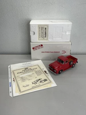 Camioneta Ford F-100 1956 Danbury como nueva 1:24 roja con papeles Foto 1 de 4