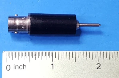 ADAPTADOR BNC, 3415, POMONA, ENCHUFE PUNTA HEMBRA A PIN ÚNICO, NEGRO Foto 1 de 3