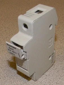 NEW BUSSMANN INDUSTRIAL FUSE HOLDER CH081D 400V 25A - Picture 1 of 7