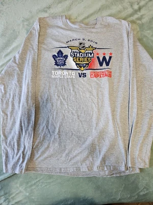 2018 NHL Stadium Series long sleeve t Mens L Toronto Maple Leafs Washington Caps - Image 1 of 3