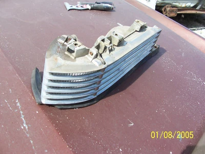 1969 1970 CADILLAC DEVILLE LEFT CORNER MARKER SIGNAL LIGHT OEM USED COUPE SEDAN - Image 1 of 4