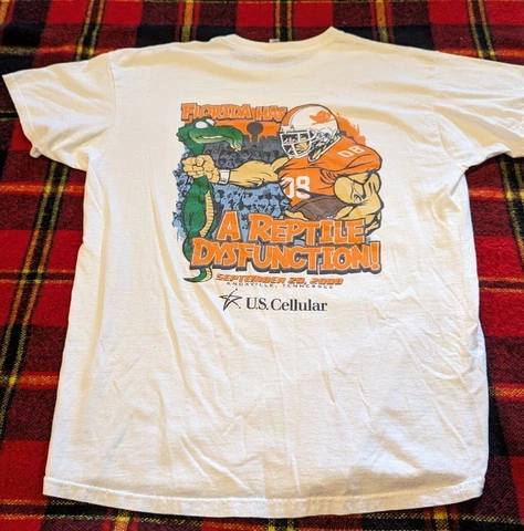 Vtg Tennessee Vols NCAA Football Florida Gators Hate 2008 Tshirt Mens Sz XL Cover