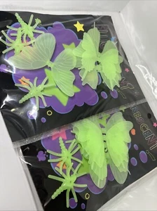 8 farfalle fluorescenti 3D adesive parete soffitto fluo - Picture 1 of 3