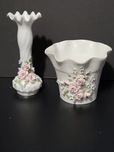 Lefton Bud Vase 830 and Flower Pot 827 Both Have Chips In Flowers - Picture 1 of 14