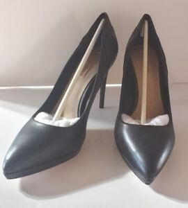 BCBG Black Pump Leather Upper Pointed Toe Platform Heels Women Shoe 8.5 M
