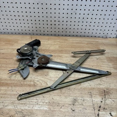 Toyota Celica Supra GTS 1982-1985 lado del pasajero ventana derecha motor regulador Foto 1 de 4