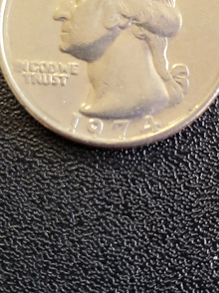 1974 25cent No Mint Mark Error IN "I" Struck And Disappear - Image 1 of 4