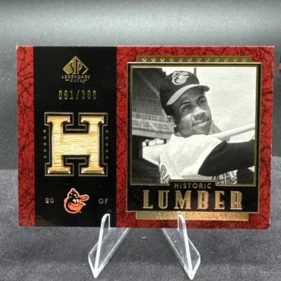SP Legendary Cuts 2003 - madera histórica Frank Robinson #B-FR rojo/300 (MEM) Foto 1 de 2
