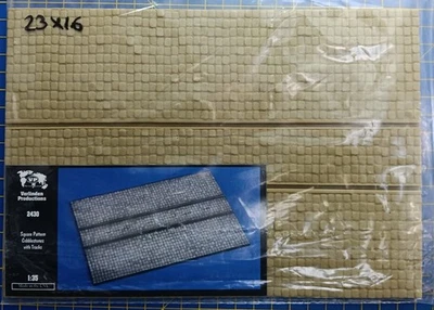 VERLINDEN 1/35 2430 SEZIONE DI STRADA CON BINARI - Immagine 1 di 2