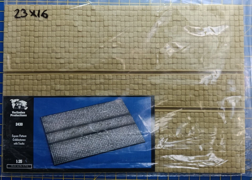 VERLINDEN 1/35 2430 PORZIONE DI STRADA CON BINARI DEL TRAM WWII - Immagine 1 di 2