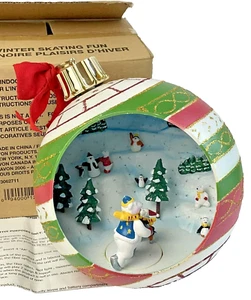 AVON Invierno Patinaje Mesa Vacaciones Navidad Luces Ópticas Música Animación / - Imagen 1 de 16