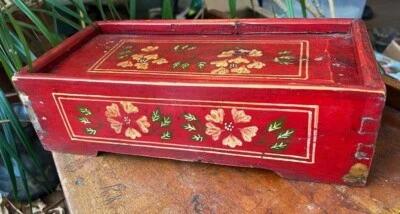 Primitive red dovetailed slide lid candle box - Image 1 of 4