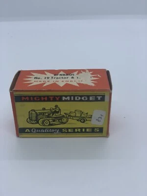 BENBROS NO19 TRACTOR AND TRAILER EMPTY BOX ONLY MADE IN ENGLAND. - Image 1 of 4