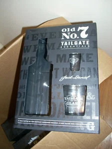 JACK DANIELS OLD N. 7 SHOT & ROCK 2 BICCHIERI CONFEZIONE REGALO VACANZA ESPOSIZIONE BIRRA LIQUORE - Foto 1 di 2