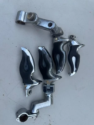 Clavijas de pie protectoras de motor de carretera de 1-1/4" para Honda GoldWing GL 1500 y F6c Valkyrie Foto 1 de 3