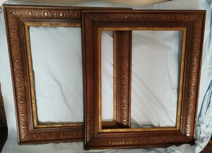 COPPIA DI VECCHIE CORNICI VINTAGE IN LEGNO INTAGLIATO - Foto 1 di 3