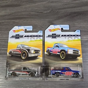 2018 Hot Wheels Chevrolet Trucks 100 Years 67 CHEVY C10 & Chevy 1500 - Picture 1 of 10