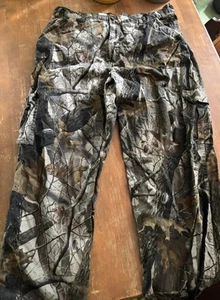 Outfitters Ridge Camo Hunting Pants Mens XL 40/42 Realtree Hardwoods EUC - Picture 1 of 5