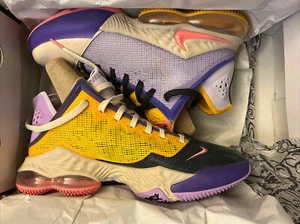 NWB Men’s 8.5 Nike LeBron 19 XIX Low "Mismatch" Shoes Lilac-Dark Smoke Grey - Picture 1 of 12