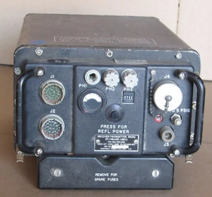 RT-749/ARC(V) UHF TRANSCEIVER P/O AN/ARC-109(V) UHF MILITARY AIRCRAFT RADIO SET - Picture 1 of 2