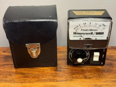 Medidor de flash vintage Wein (Honeywell) WP500B con estuche de cuero e instrucciones funciona Foto 1 de 4