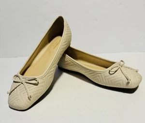 Liz Claiborne Womens Flats Memory Foam Comfort Slip On Shoe Cream Size 8.5W - Picture 1 of 14