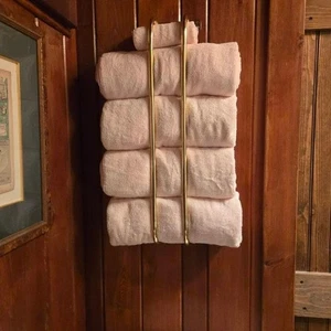 Portasciugamani in ottone non laccato, arredo bagno, organizer asciugamani, asciugamano in ottone antico - Foto 1 di 6