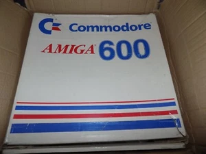 COMMODORE AMIGA 600 EN BOITE FONCTIONNE, MANUELS JOYSTICK ET JEUX - Photo 1/18