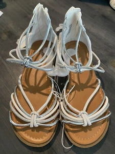 Neu mit Etikett Mädchen Falls Creek Riemchensandalen Größe 12 - Bild 1 von 3