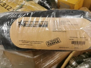 Línea de enclavamiento áspero de PVC negro MCR SAFETY 6212R, L, PK12 - Imagen 1 de 4