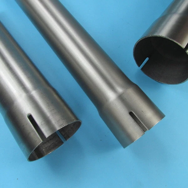 Auspuff zwischen Rohr geweitet mit Muffe + Schlitz Edelstahl Reparatur Pipe - Bild 1 von 1