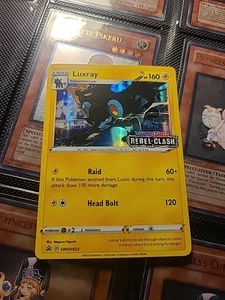Luxray Prerelease HOLO Raro SWSH023 Rebel Clash Promo Pokemon 2020 - Imagen 1 de 2
